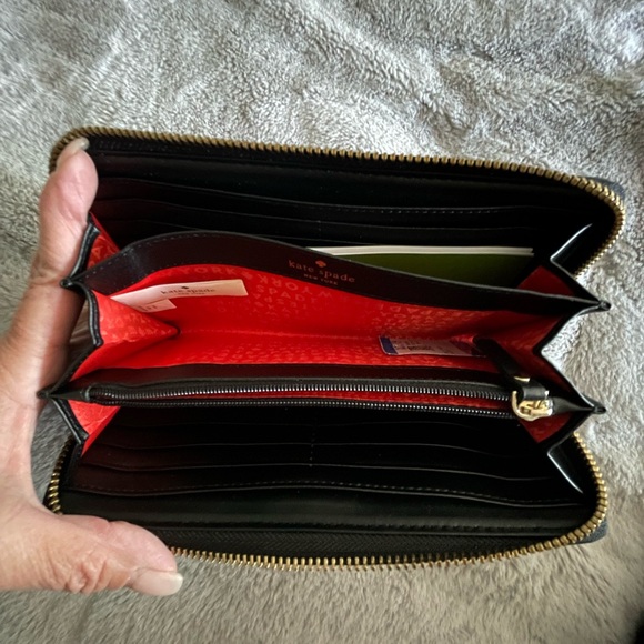 NEW Kate Spade ♠️ New York Spencer Cabana Polka Dot Wallet - Picture 4 of 9